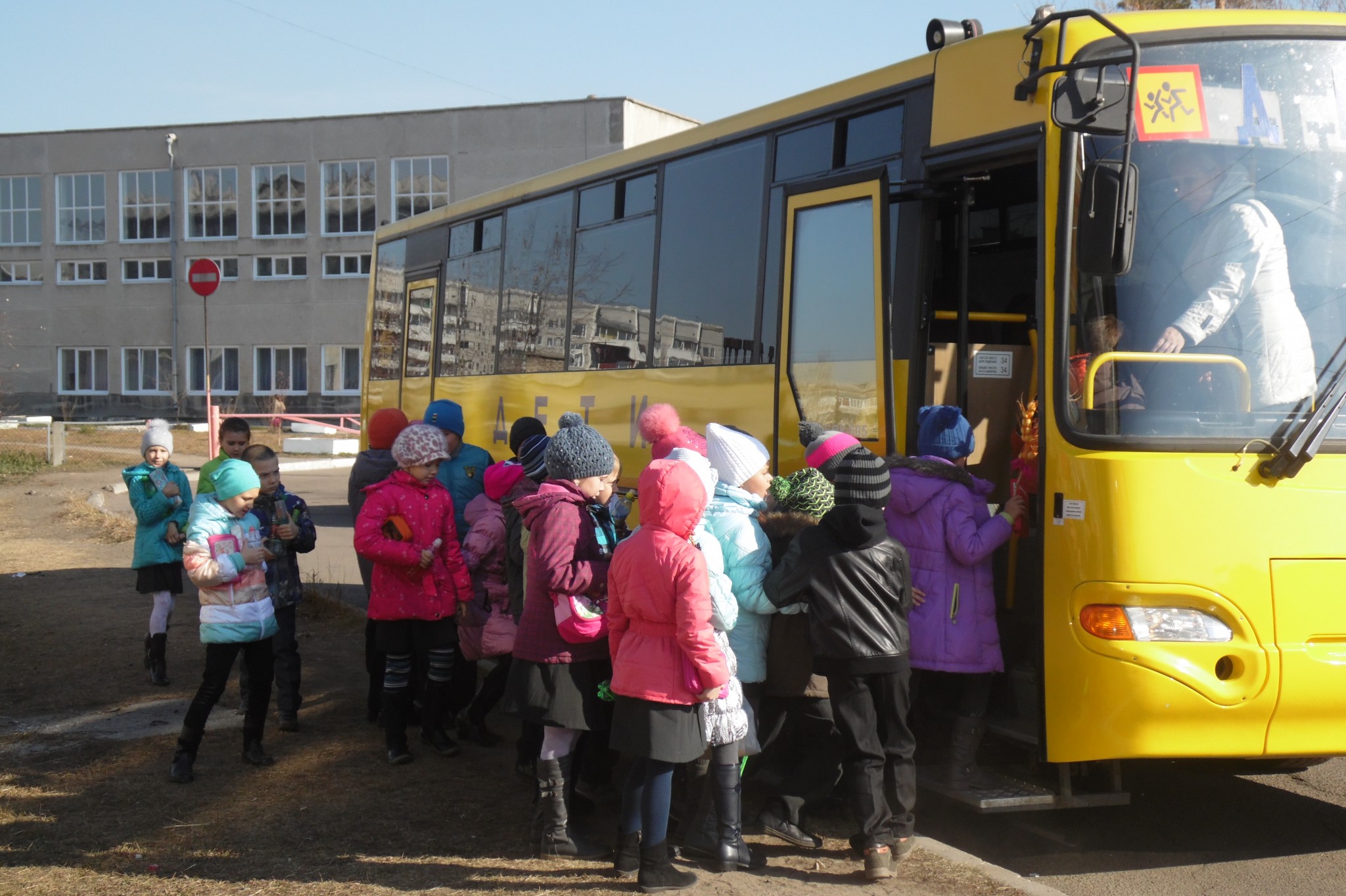 Фото детского автобуса